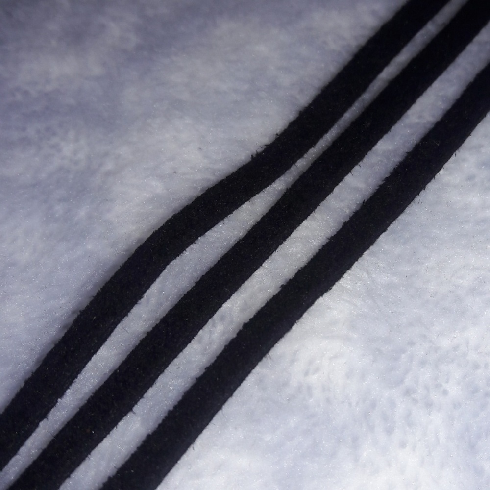 Choker - Picture 3 of 3
